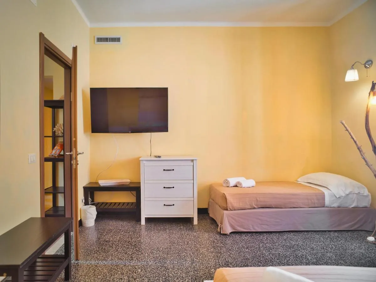 Hotel 2 Passi Dal Mare à Finale Ligure Italie