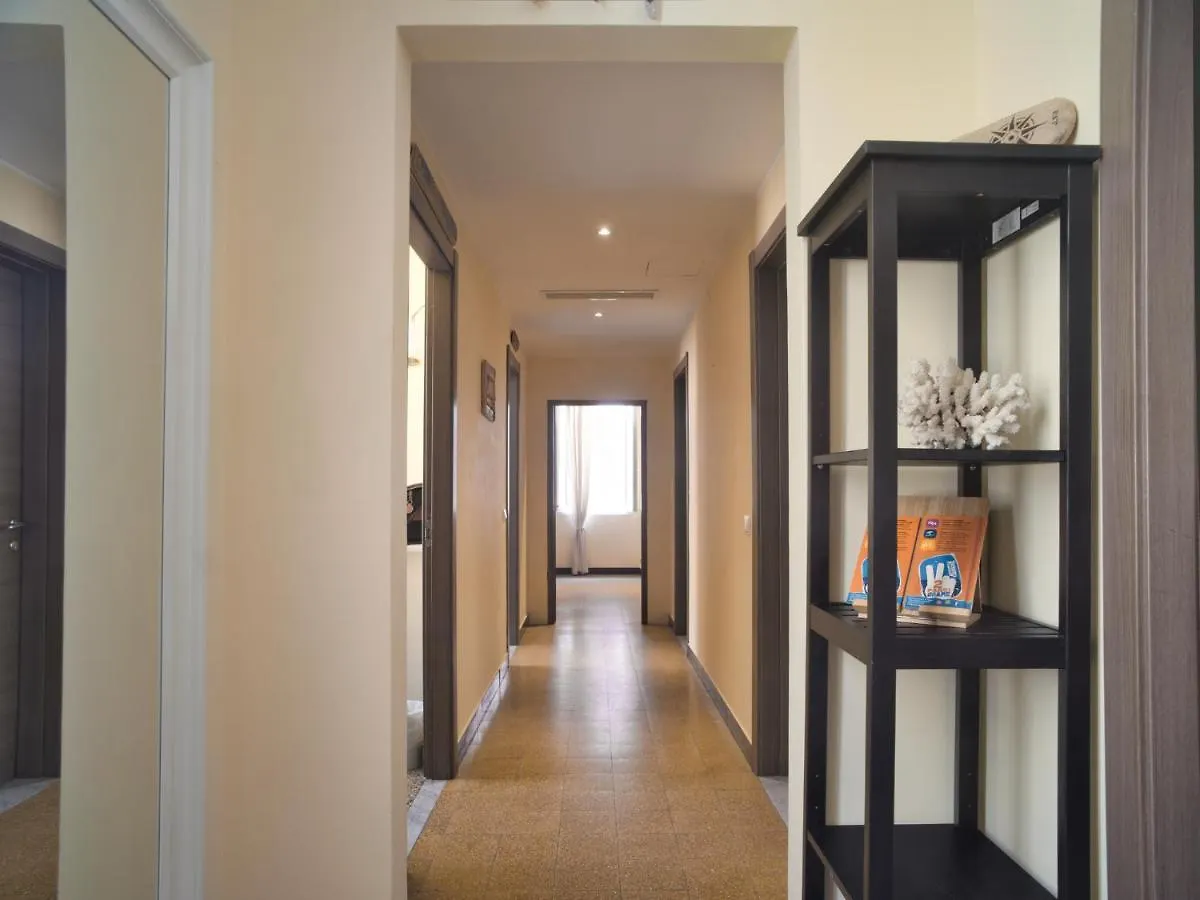 Guest house 2 Passi Dal Mare Hotel Finale Ligure